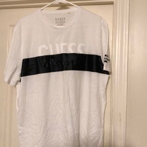 Guess Tee XL